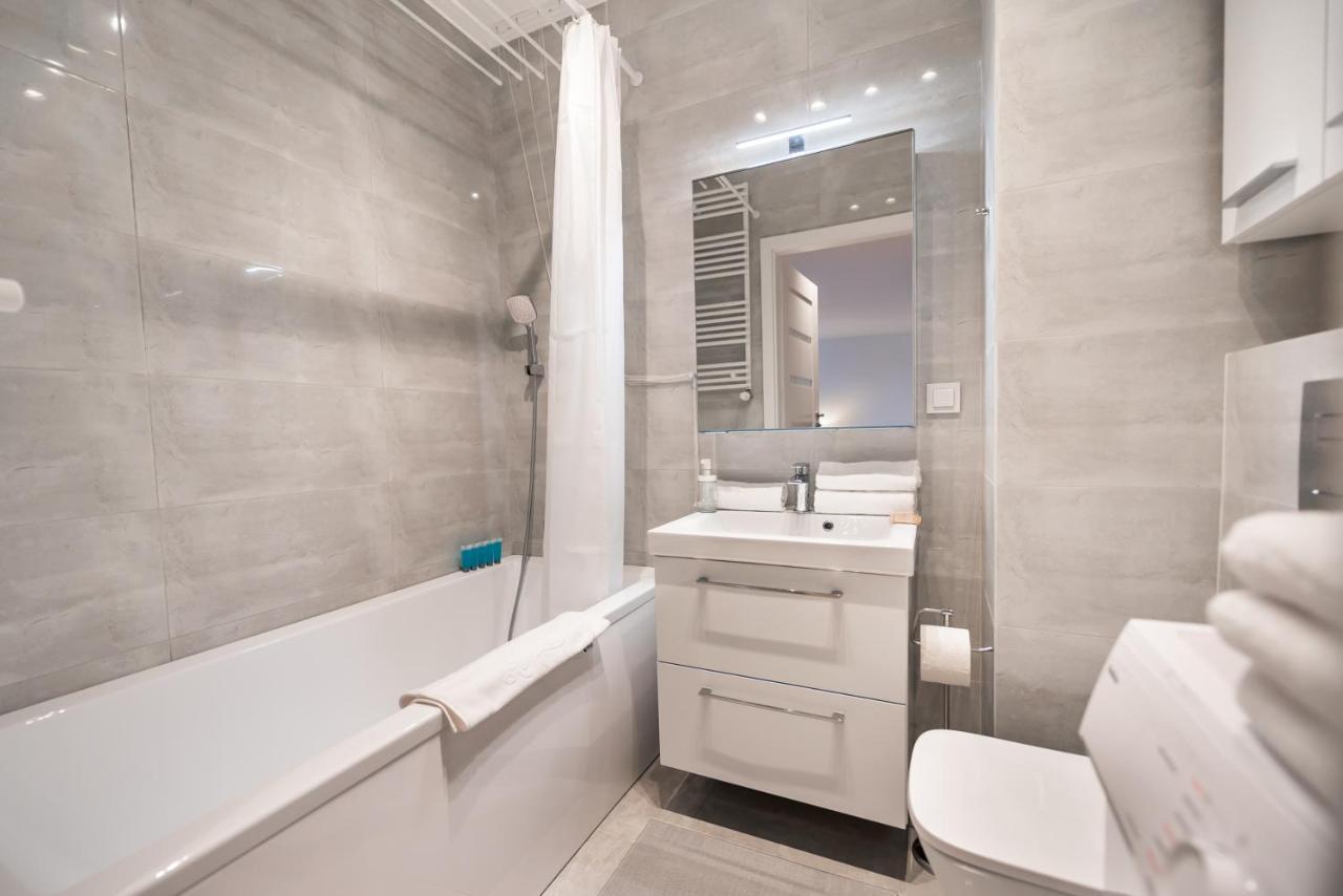 Develia Mala Praga Charming Studio Варшава Экстерьер фото